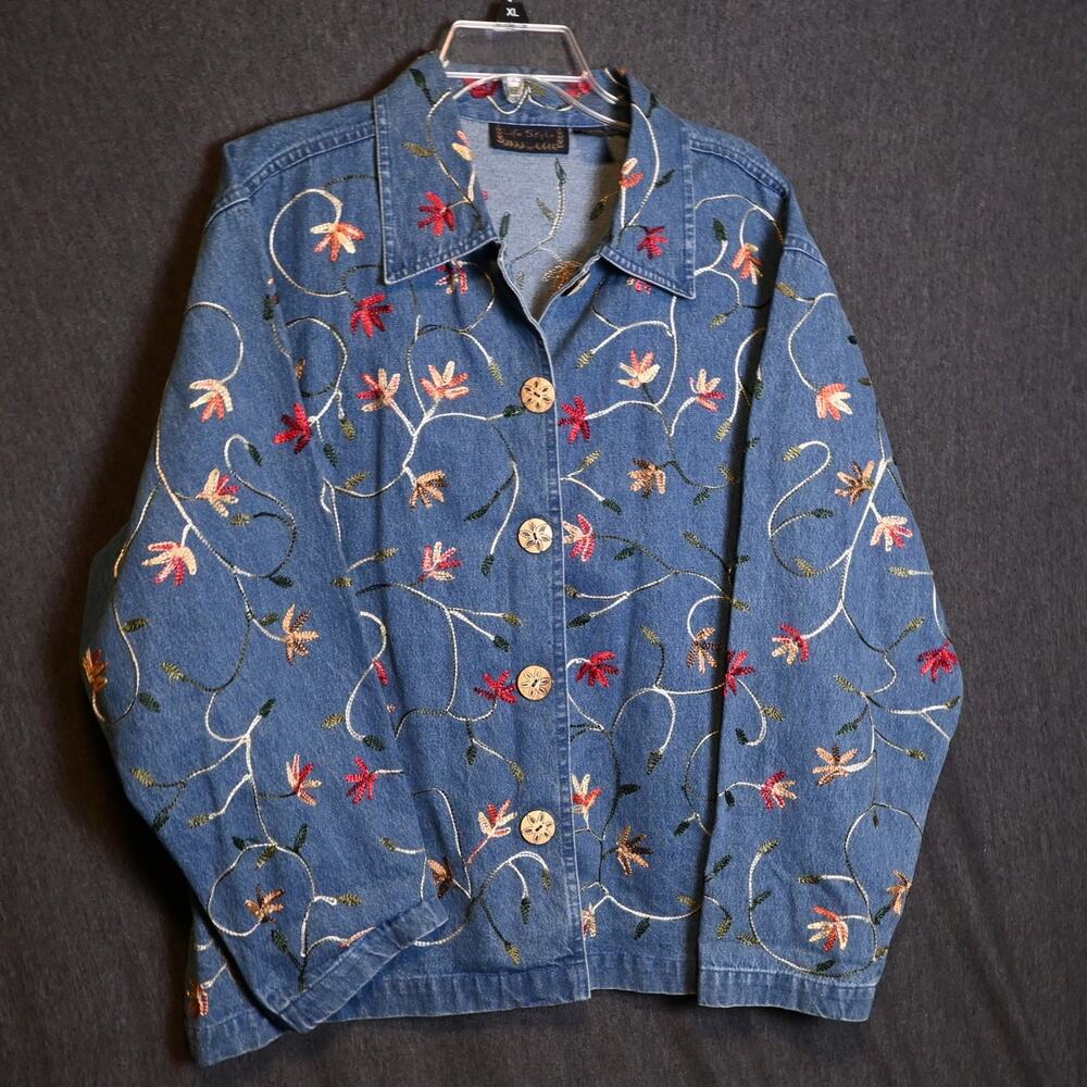 VINTAGE Life Style Women's XL Embroidered Denim Jacket Boho Floral Artsy VTG